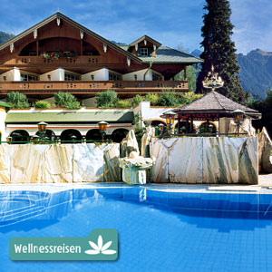 Österreich / Zillertal: Alpendomizil Neuhaus